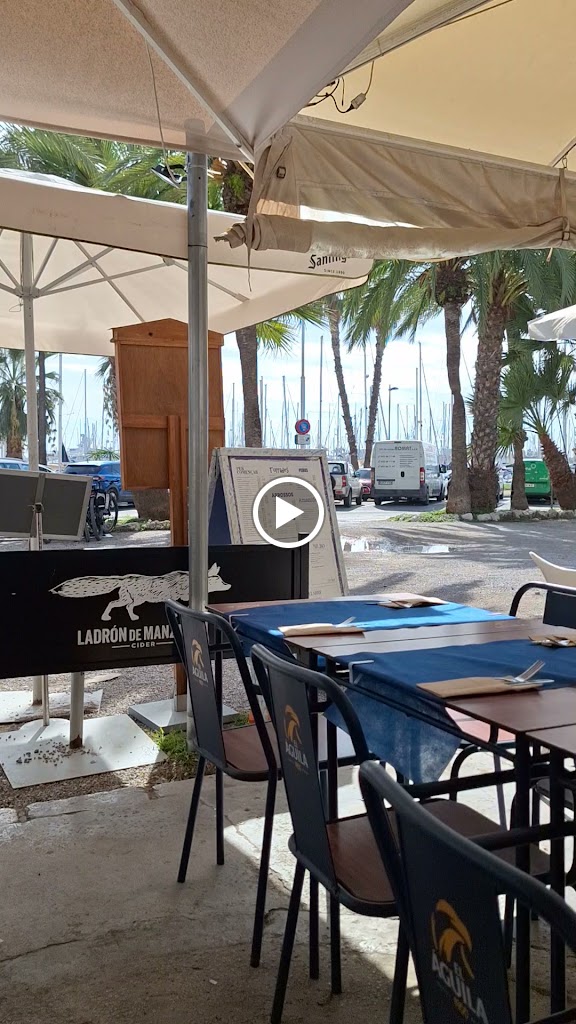 Akelarre Euskal Taberna — Videos
