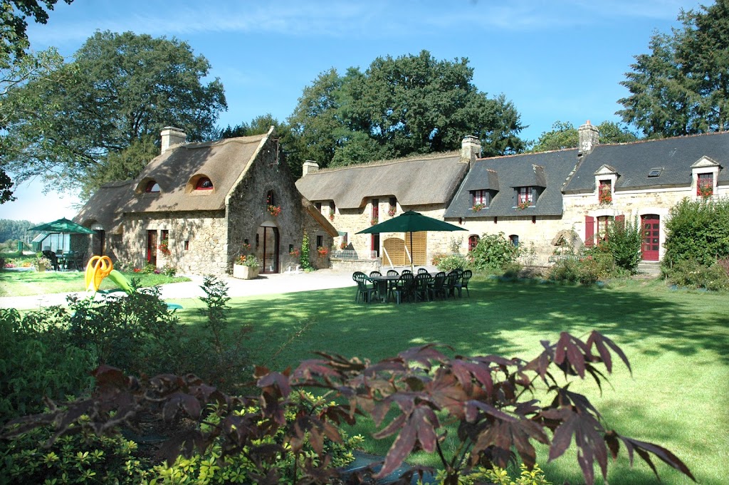 Les Chaumieres De Kerhouiden