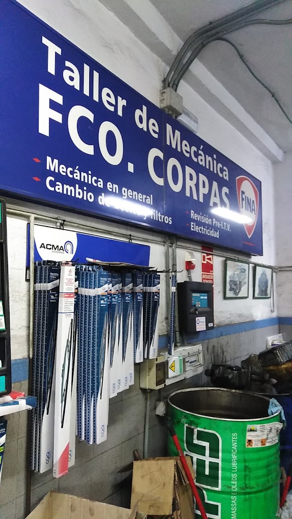 Taller Francisco Corpas y Daniel Corpas — Exterior