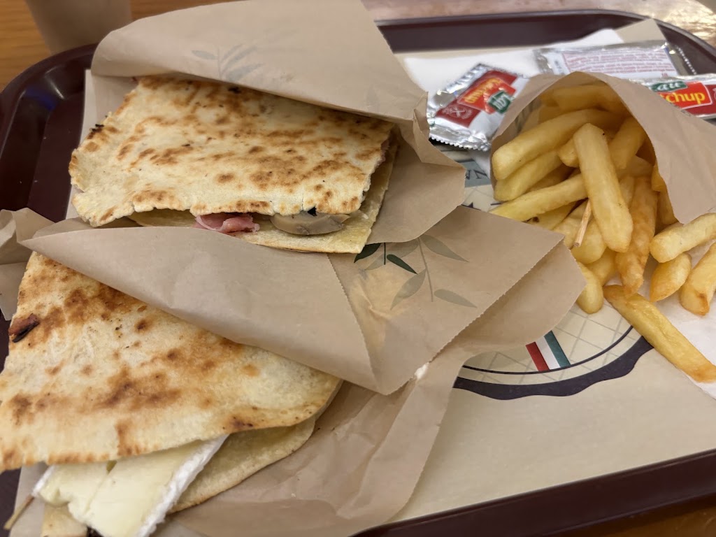Piadine — Comida y bebida