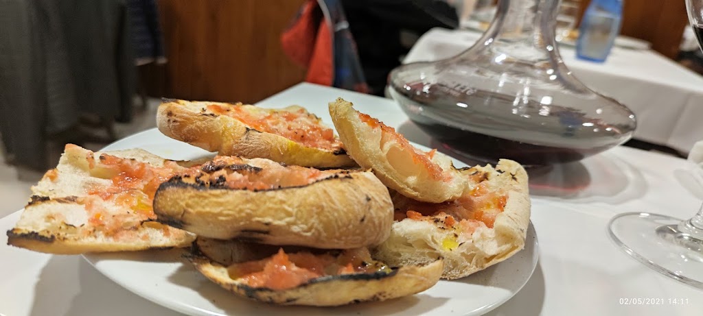 Restaurant Perez — Comida y bebida