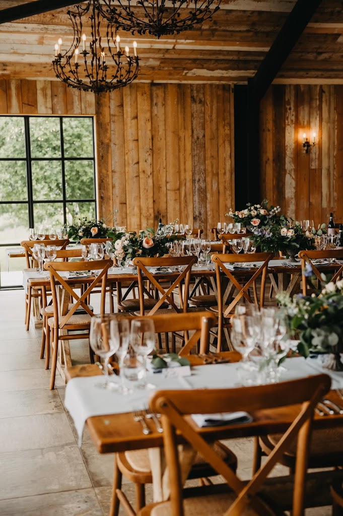The Cadogan Flower Company / East Grinstead Florist / Wedding Flowers