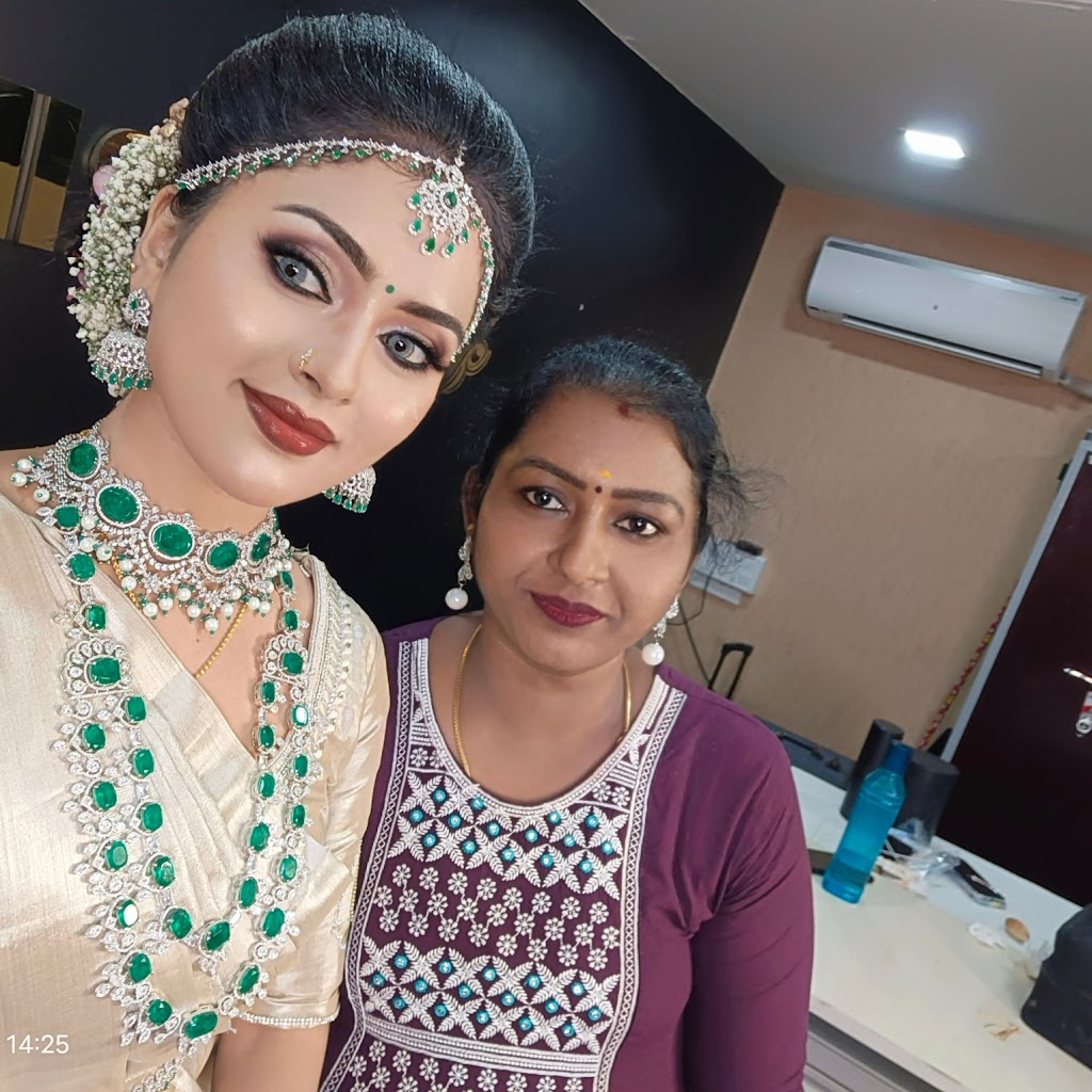 Kaneeska Sri Ladies Beauty Parlour And Training Institution