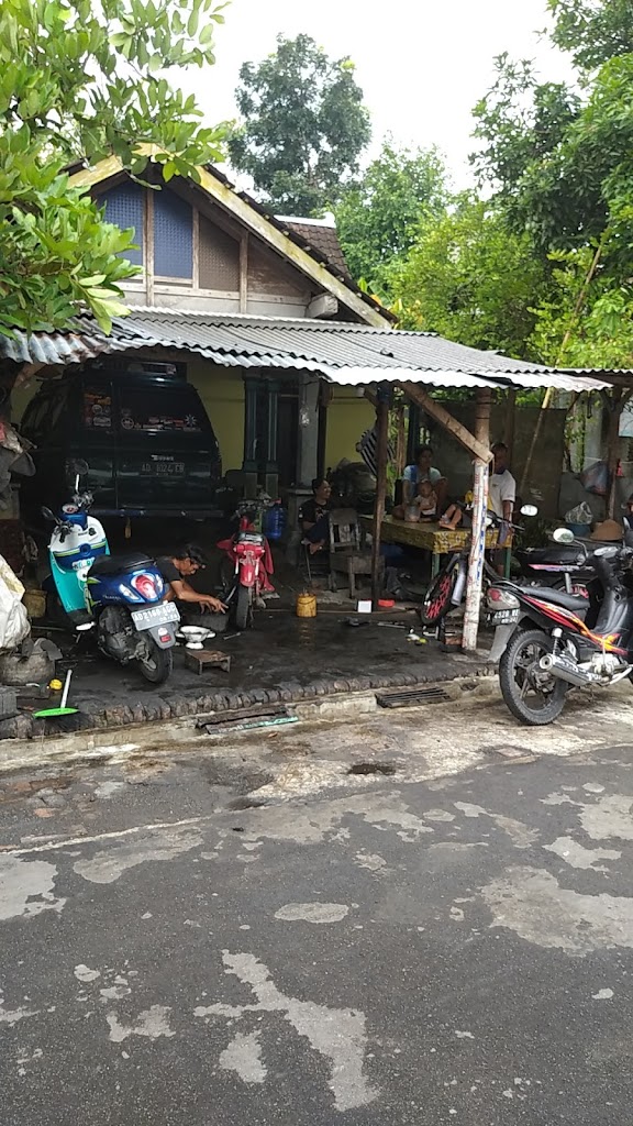 Bengkel montor bung parman