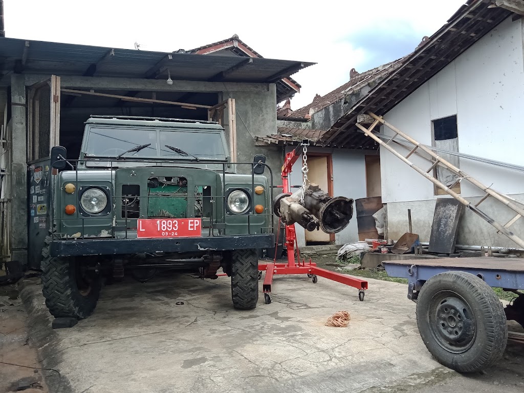 Bengkel Mobil AD