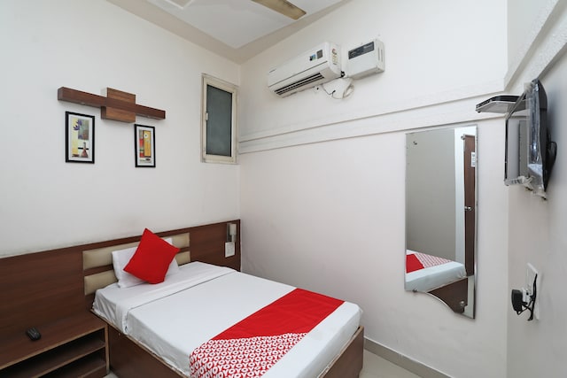 Oyo 38103 Hotel Shubham