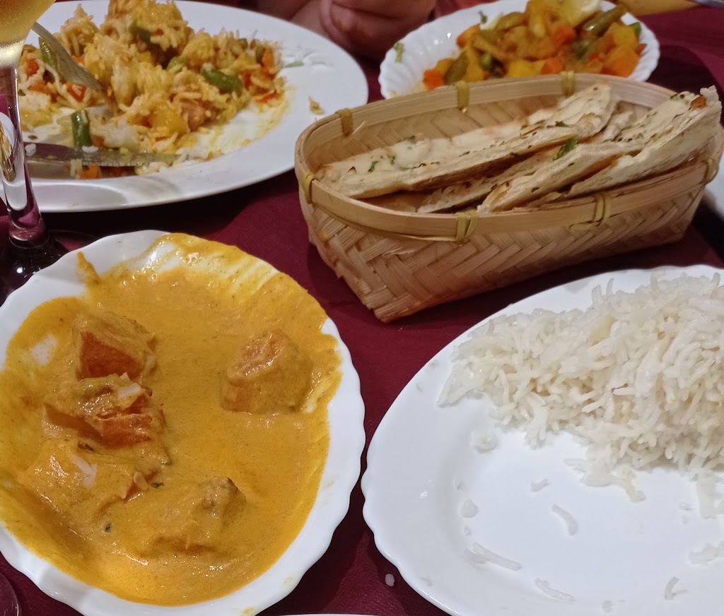 Restaurante Indian Punjab Tandoori & Curry's — Comida y bebida