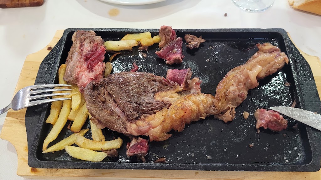 RESTAURANTE BAR LA UNION — Comida y bebida