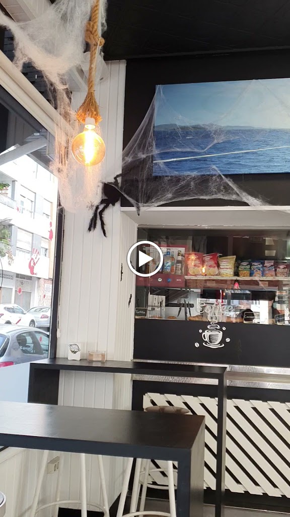 Cafe Bar Yatte — Ambiente