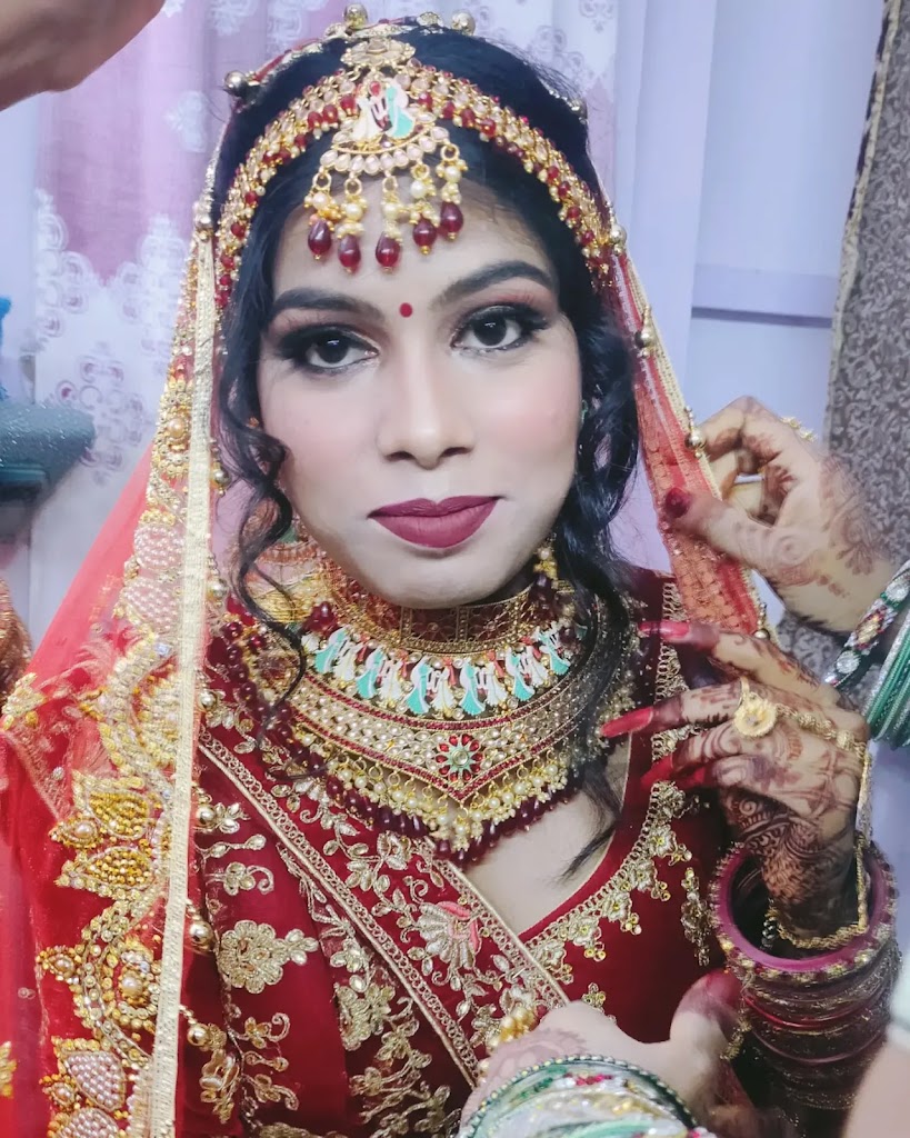 Lady Care Beauty Parlour