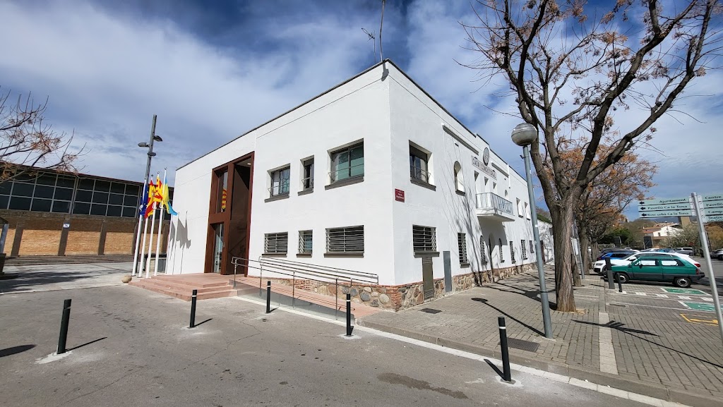 Ayuntamiento de Canovelles — Del propietario