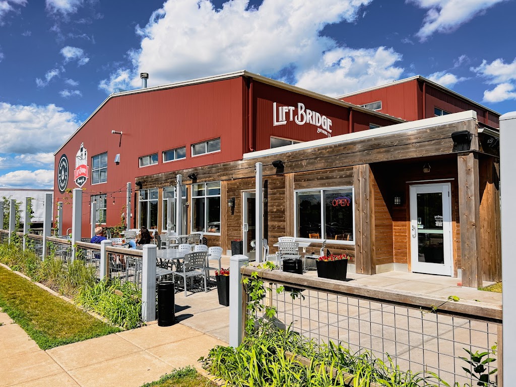  Lift Bridge Taproom & Busted Knuckle BBQ