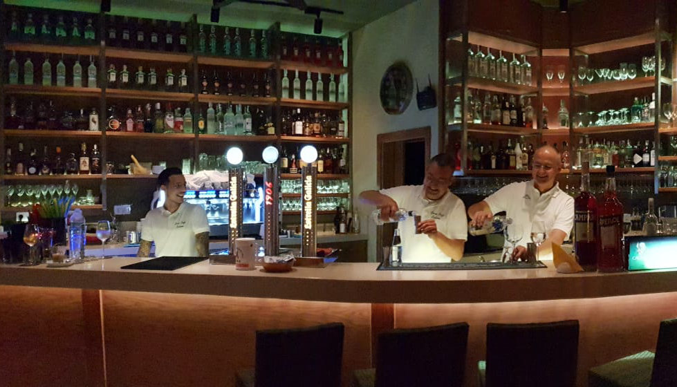 Gran Cafe Latino — Del propietario