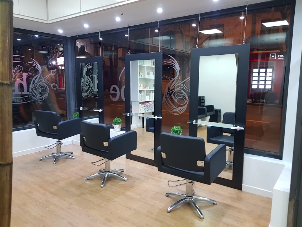Shape Salon Peluqueros — Interior