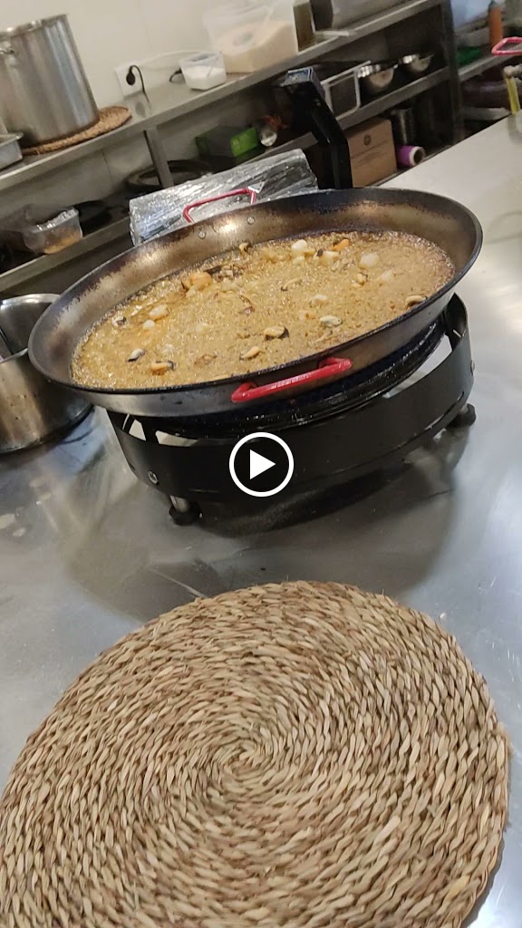 Restaurant La Parreta — Videos
