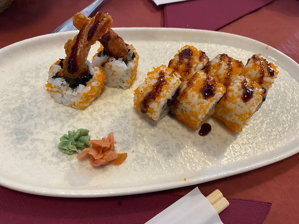 Noha Sushi Gines — Comida y bebida