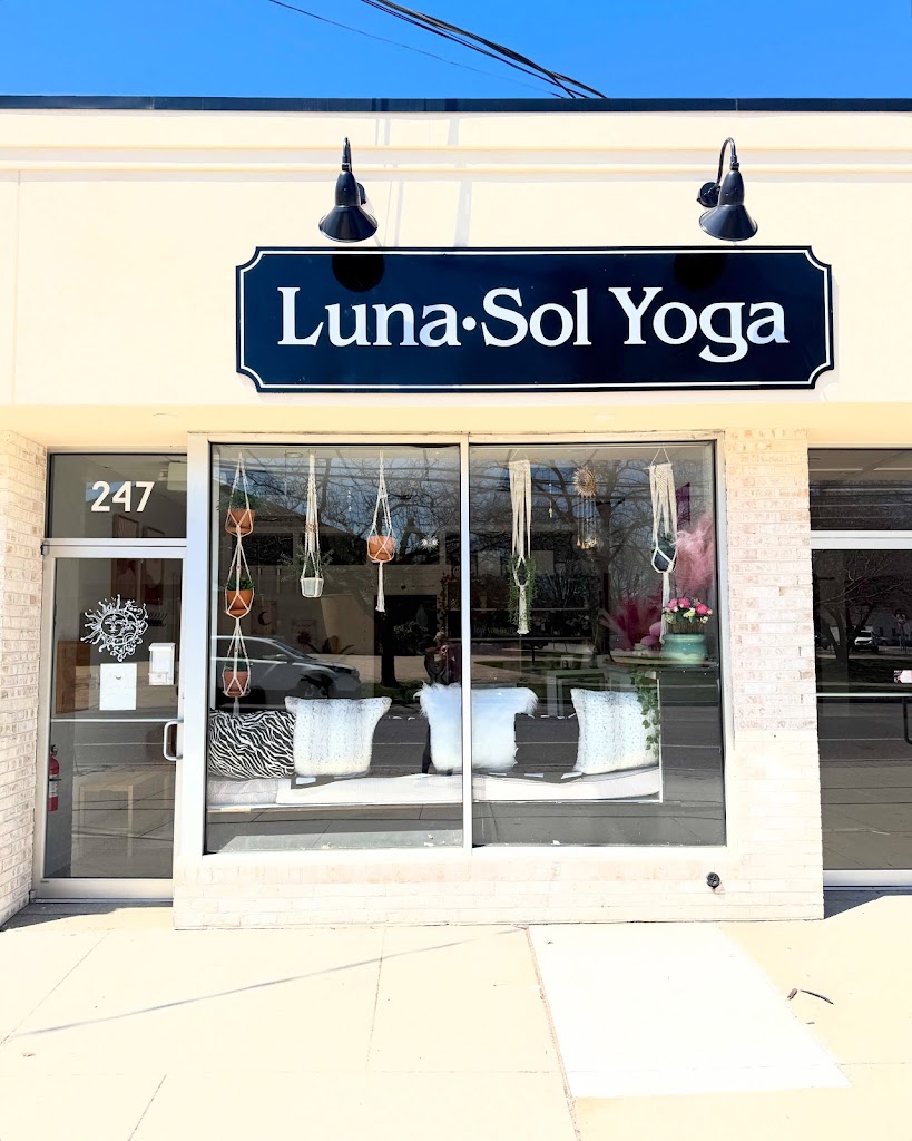  Luna Sol Yoga & Wellness