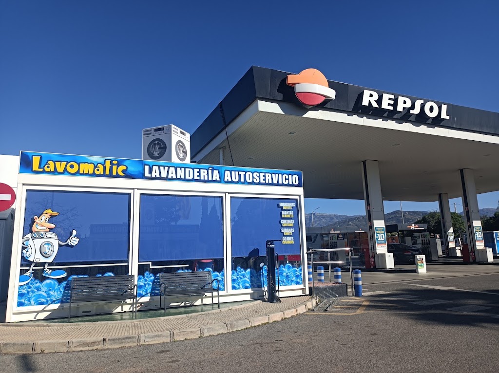 Estacion de Servicio Madese - Repsol — Exterior