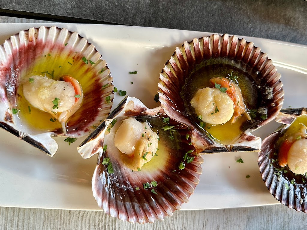 WAPA TAPA — Comida y bebida