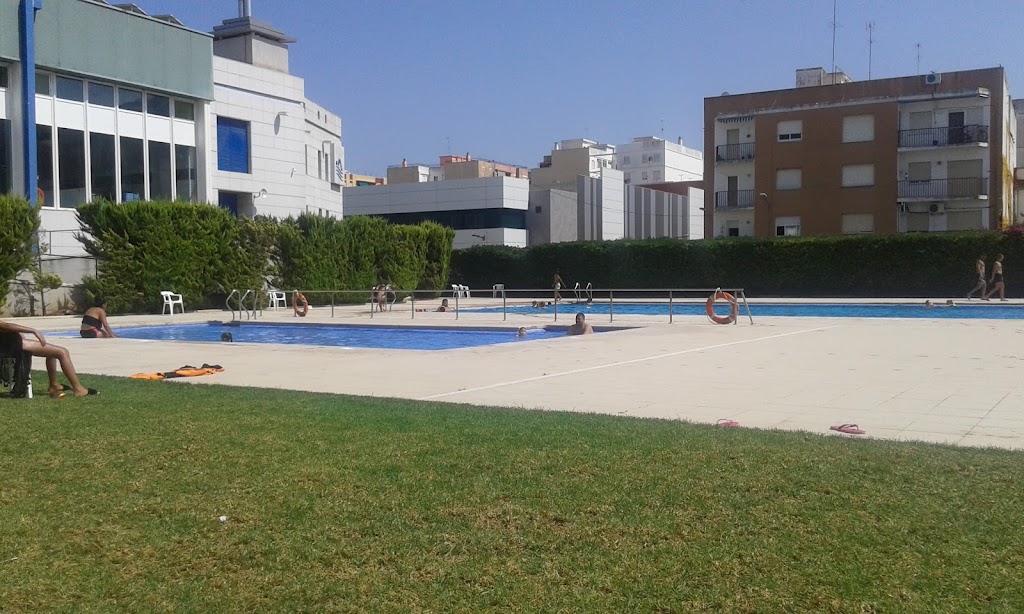 Piscina Descubierta Alzira — Piscina