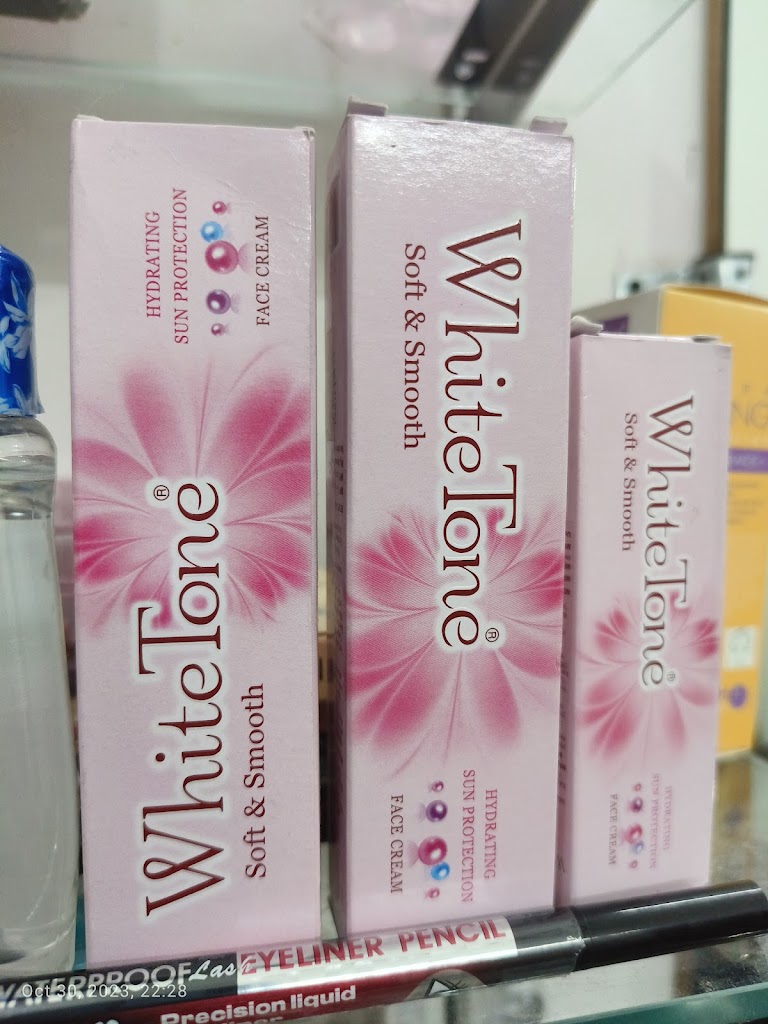 Anam Beauty Parlour And Cosmetics