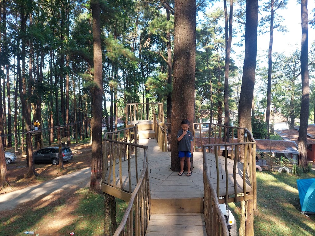 Camping Ground Sreni Indah