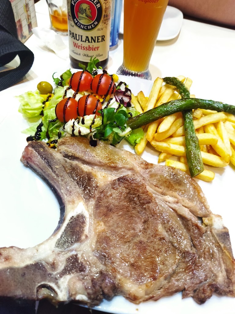 Frankfurt Bon Profit — Comida y bebida