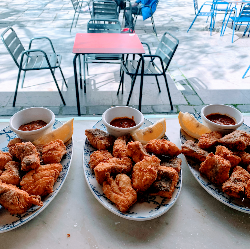 Restaurant El Peixet Placa Gran Mataro — Comida y bebida