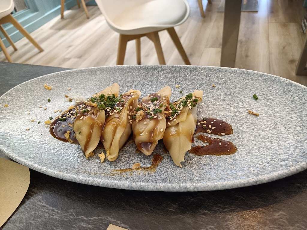 Restaurante Simple — Comida y bebida