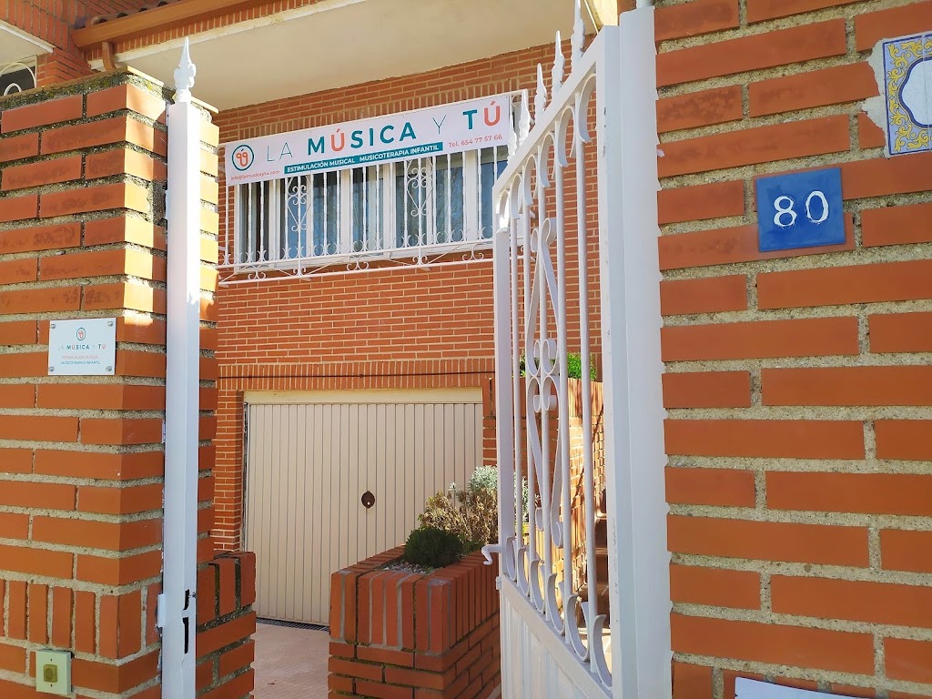 La Musica y Tu — Del propietario
