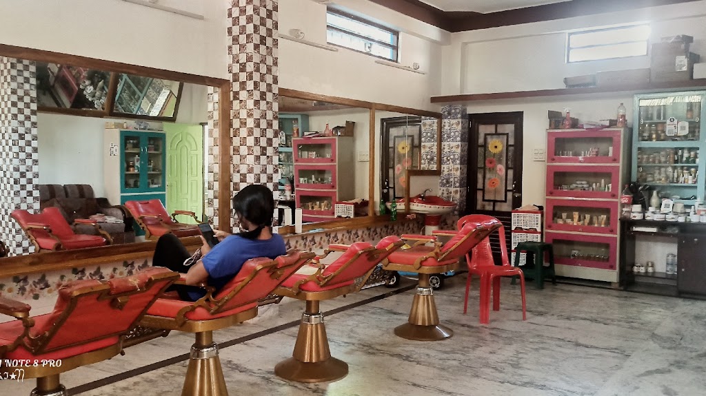 Monalisa Ladies Beauty Parlour