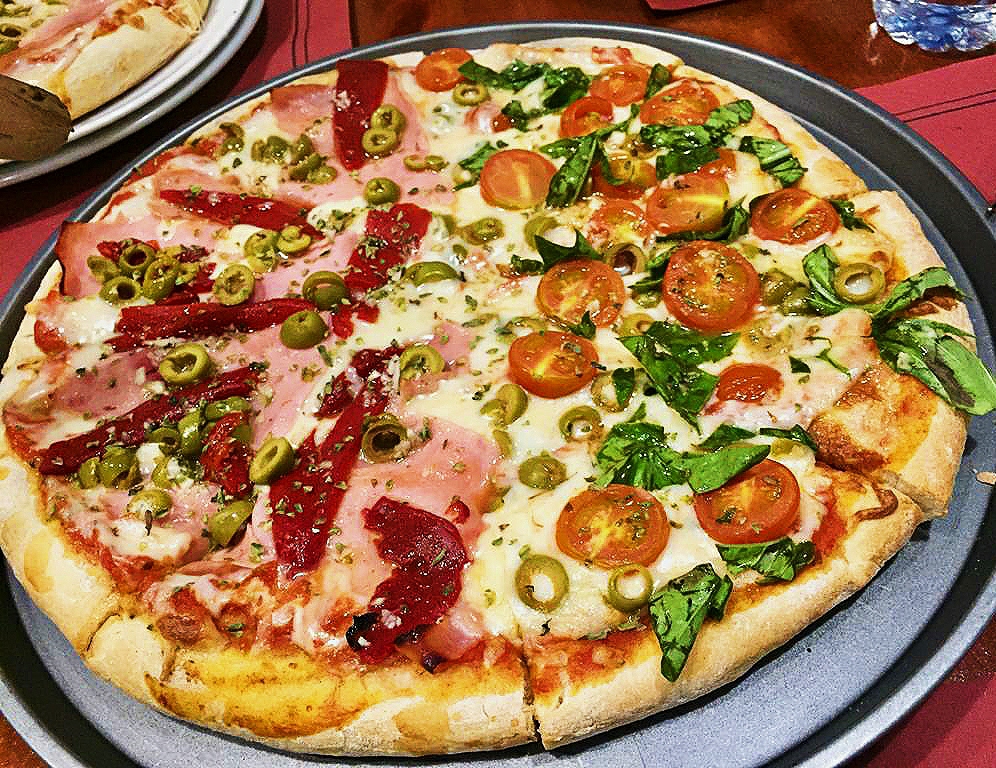 Cafe Bar Nuevo Paris — Comida y bebida