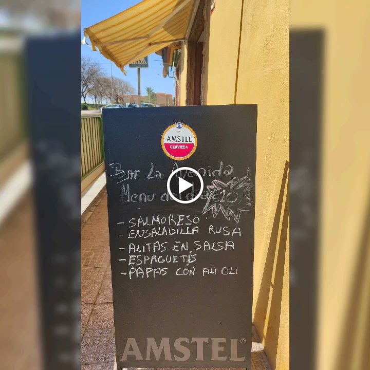 Cafe - Bar La Avenida — Videos