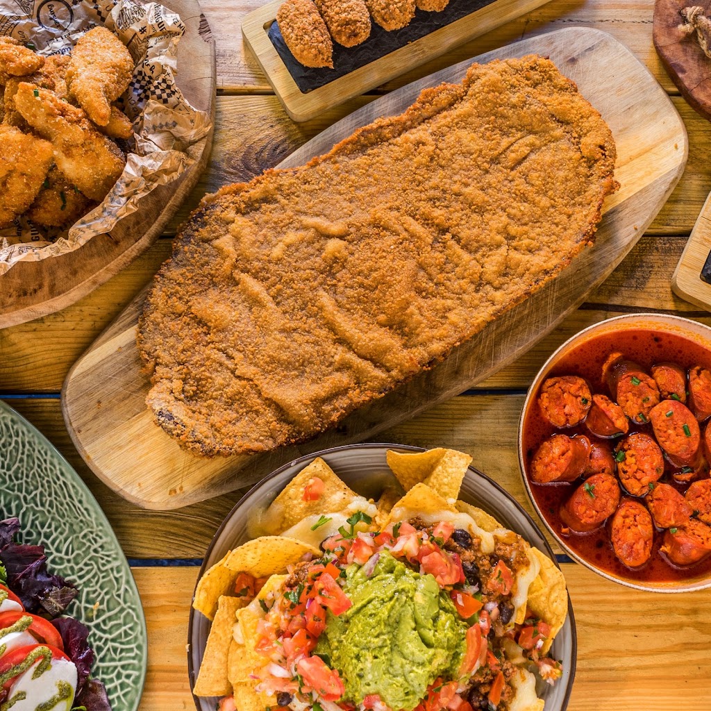 Restaurante Cachopos El Quillo — Comida y bebida