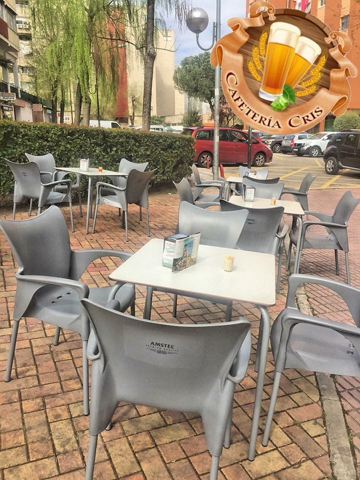 Cafeteria Cris