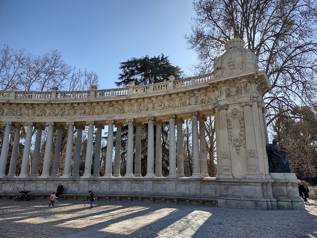El Pabellon de Florida Park — Estanque Grande de El Retiro