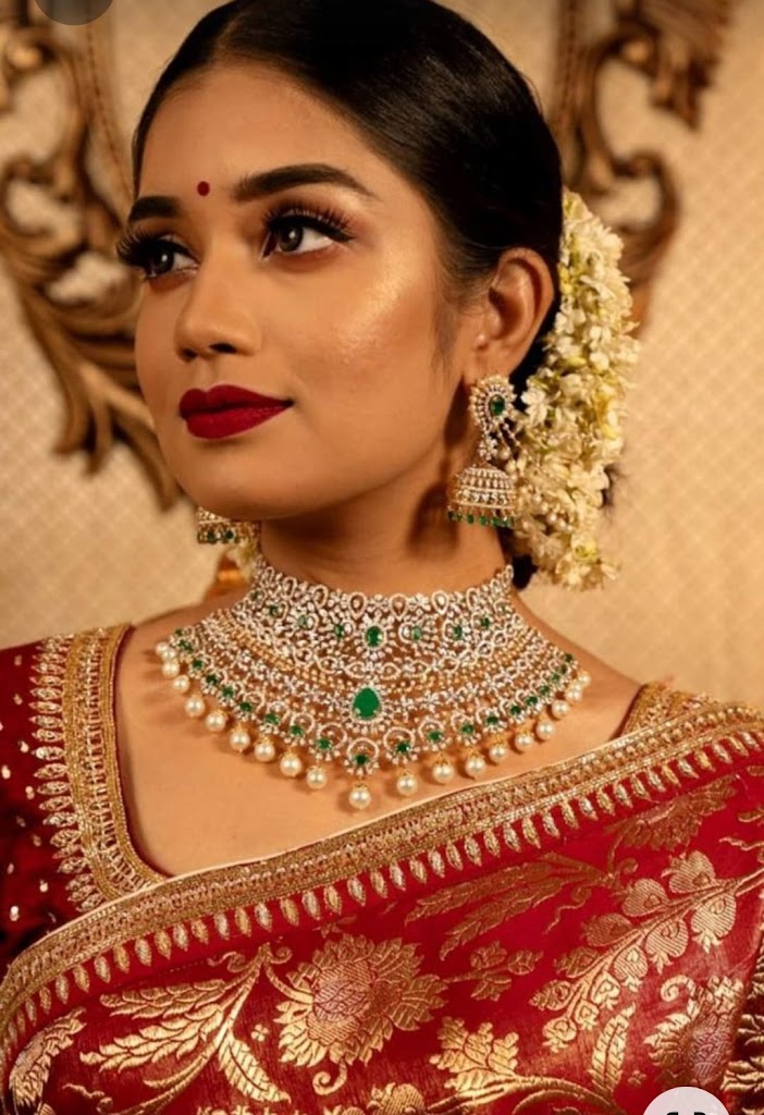 Siri S Beauty Parlour Only For Ladies Home Services