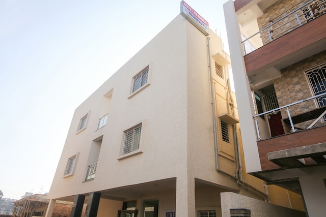 Oyo Hotel Rajdhani Residency