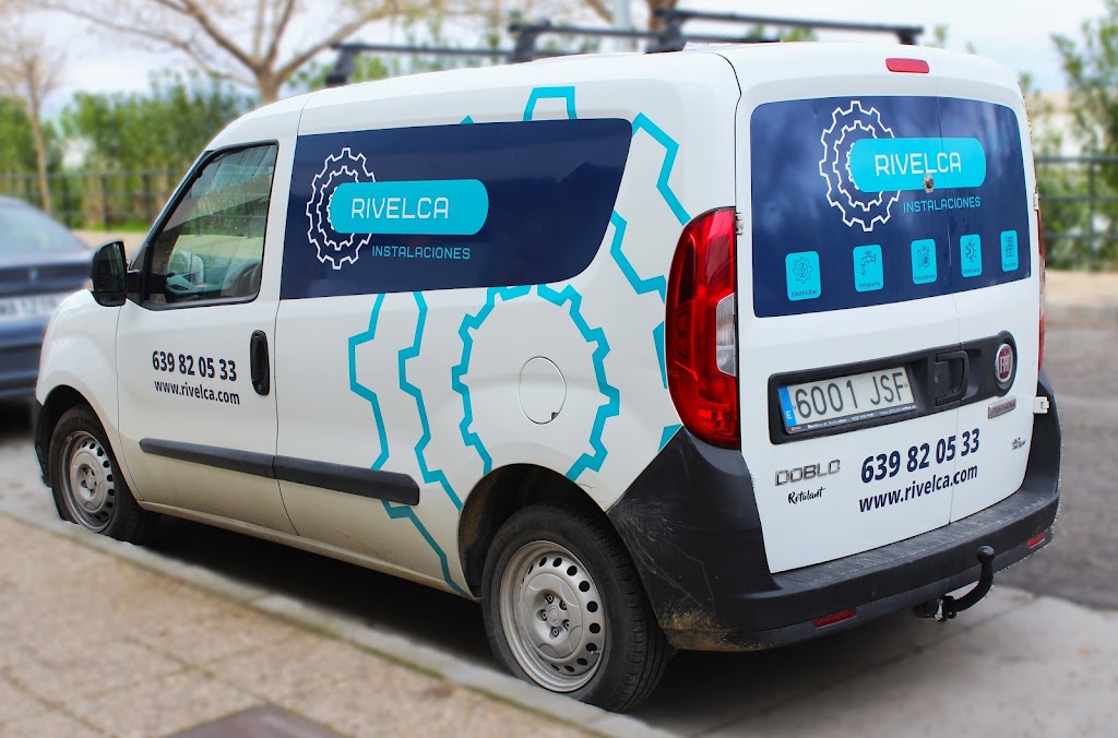 Rivelca // Reparaciones e Instalaciones