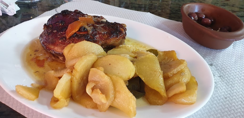 Bar El Gato — Comida y bebida