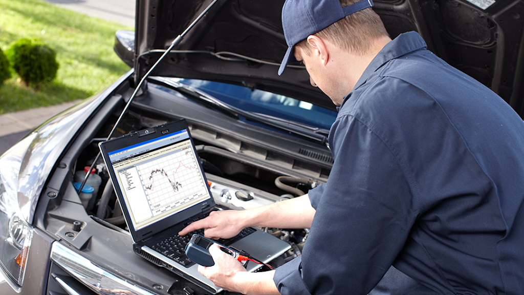 Auto repair shop in Mineola