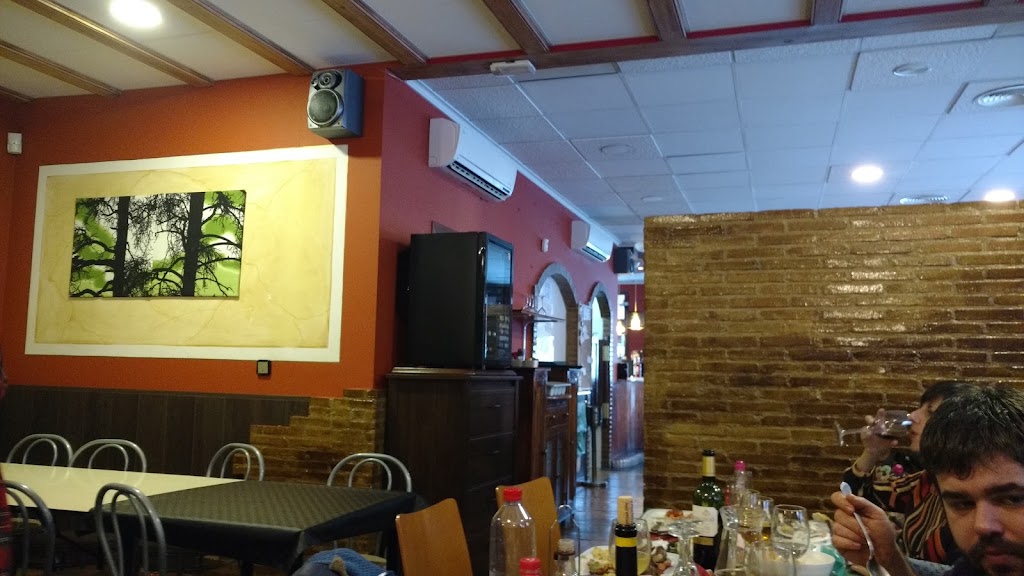 Bar restaurante Els MOSSETS — Ambiente