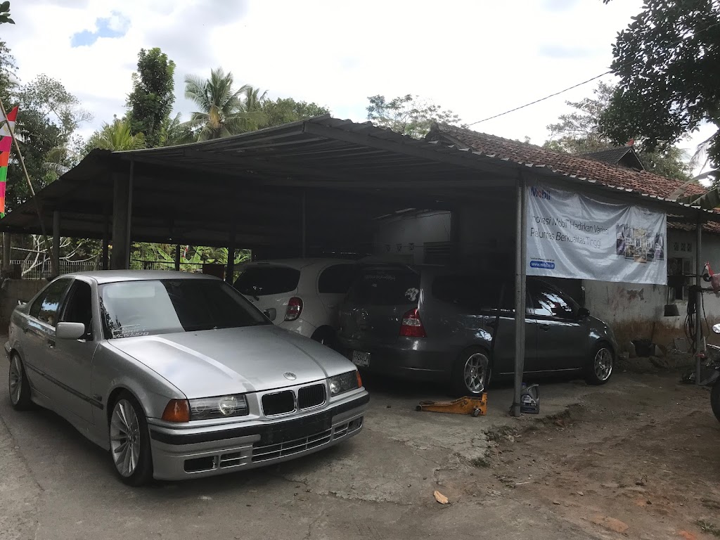 Bengkel Mobil Timbul
