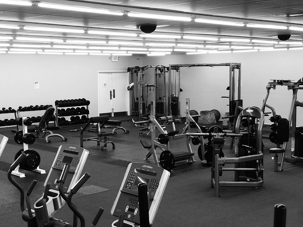  R-Fit Roanoke's Premier Fitness Club