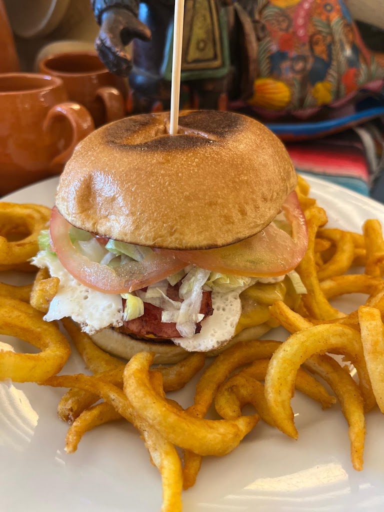 Restauranten Mexicanito Beach — Comida y bebida