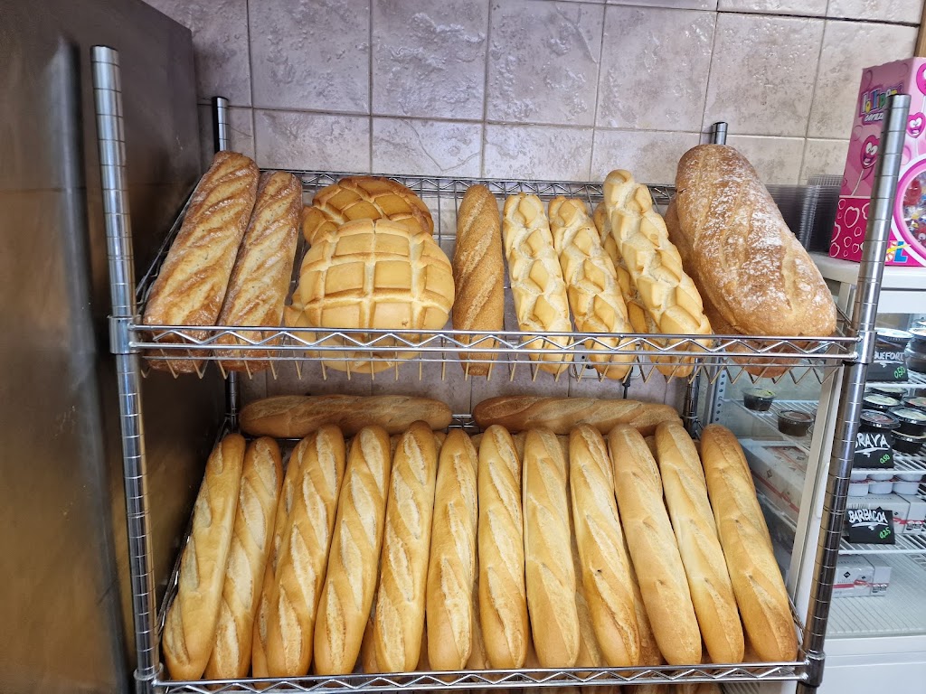 El Pollo de Oro es ahora ESE ES MI POLLO — Comida y bebida