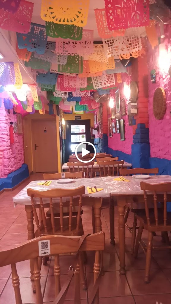 Azteca Restaurante Mexicano — Ambiente