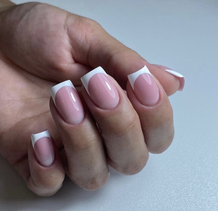 Centro de unas y formacion luz Mary Marulanda