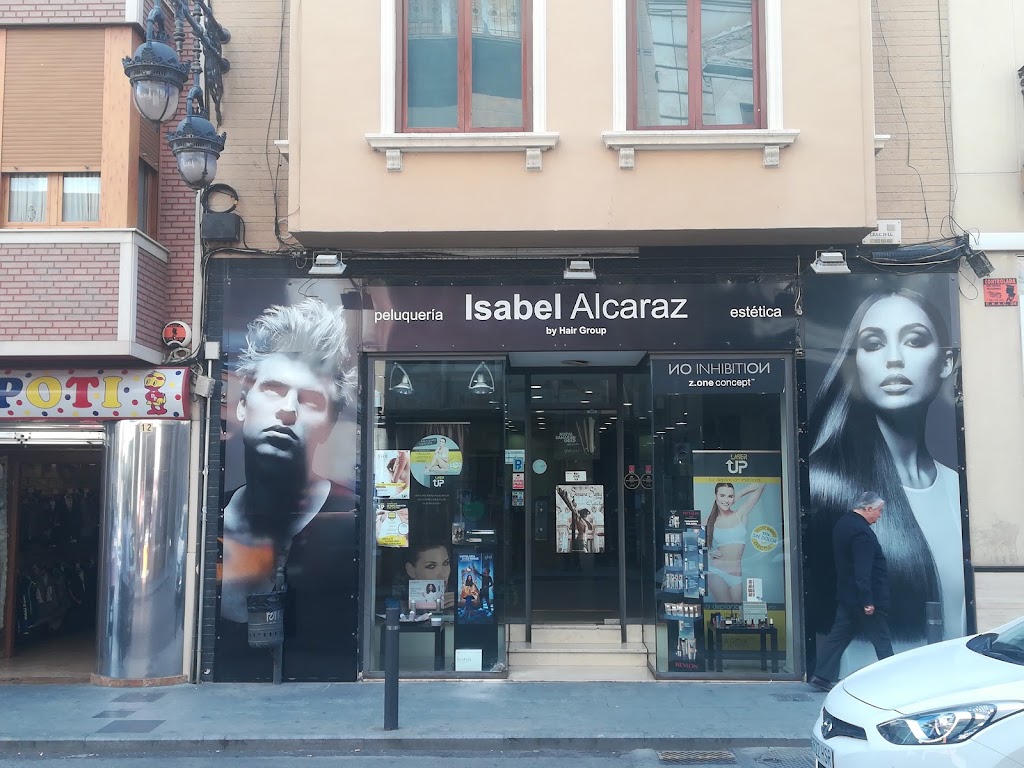 Isabel Alcaraz — Exterior