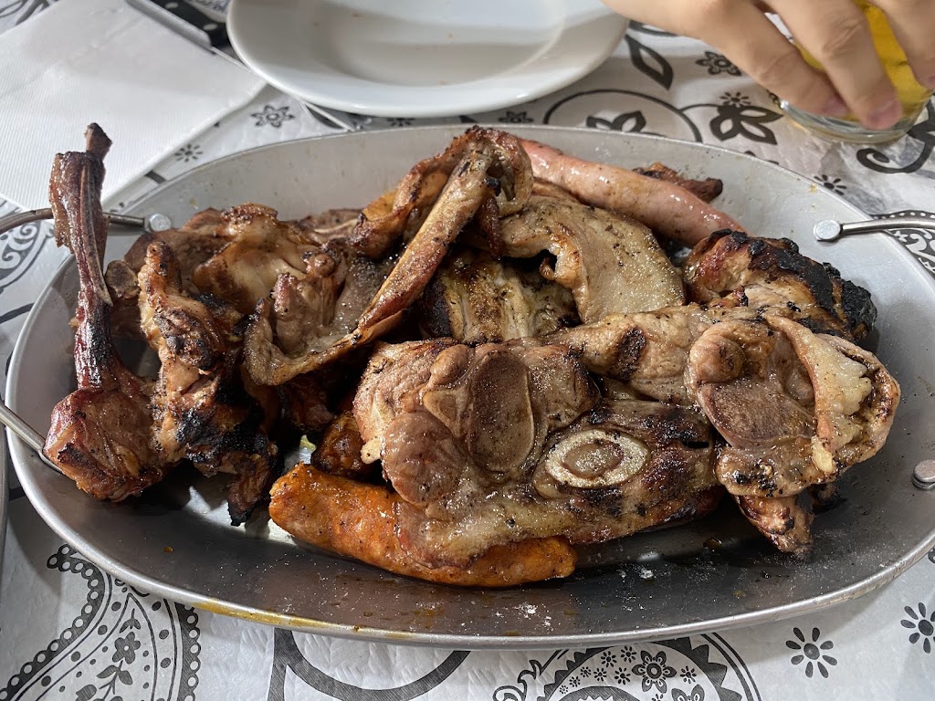Braseria - Taperia Sofi — Comida y bebida